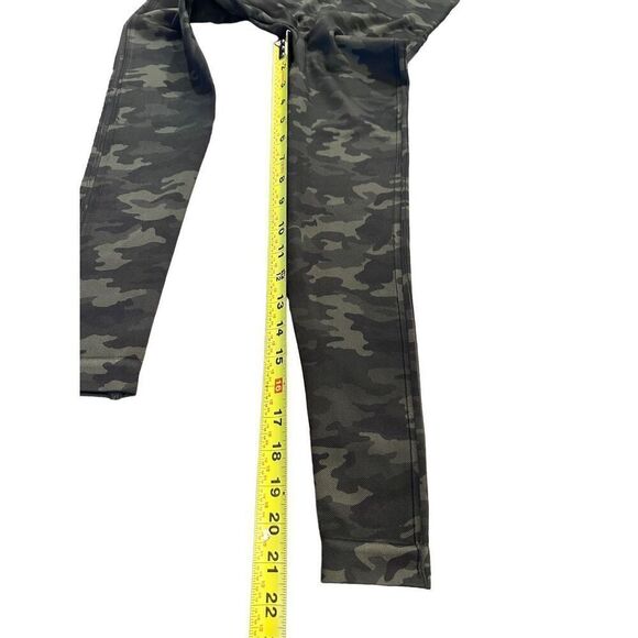 Spanx Look at me ￼Now leggings - Picture 3 of 8